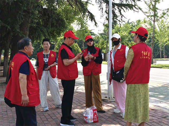 捡垃圾.jpg