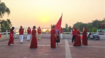 阳2.jpg